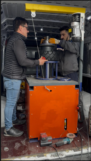 Yerinde Mobil Dolgu Forklift Lastik Pres